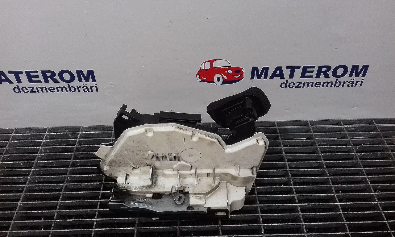 INCUIETOARE USA FATA STANGA VOLKSWAGEN POLO V 2009-2022