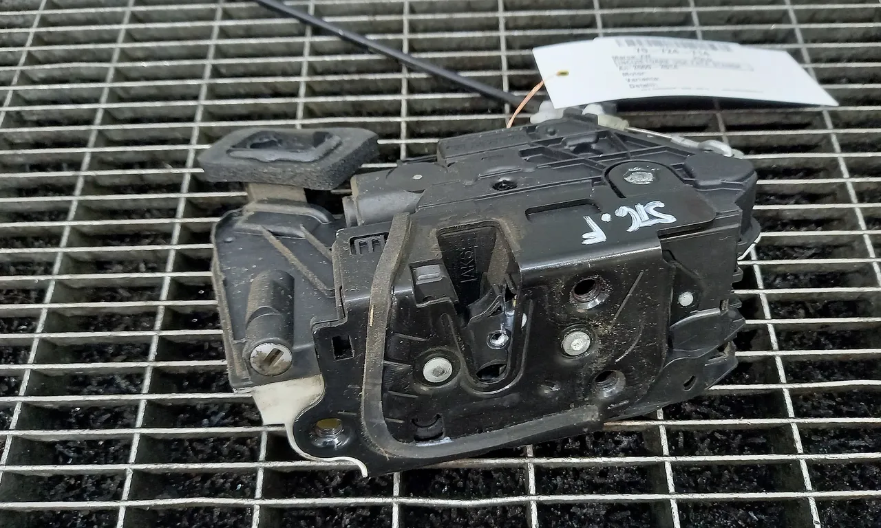 INCUIETOARE USA FATA STANGA VOLKSWAGEN POLO V 2009-2022