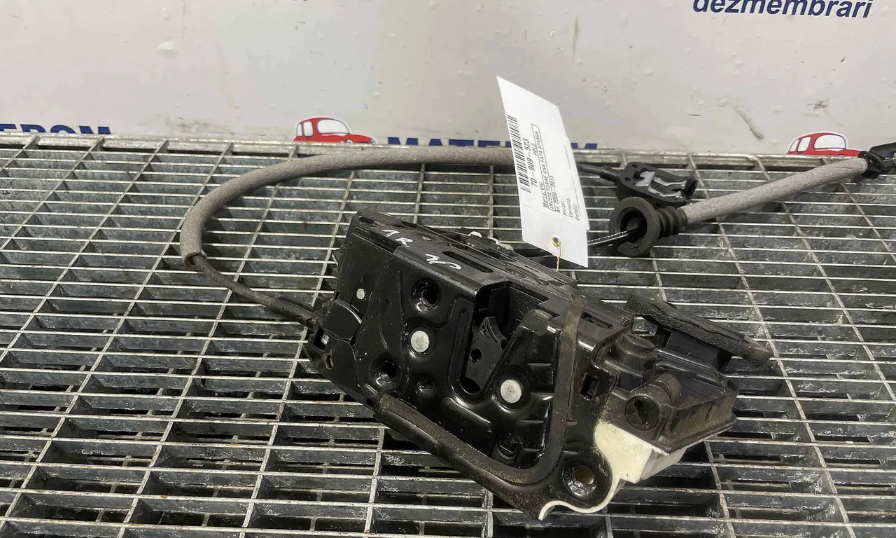 INCUIETOARE USA FATA STANGA VOLKSWAGEN POLO V 2009-2022