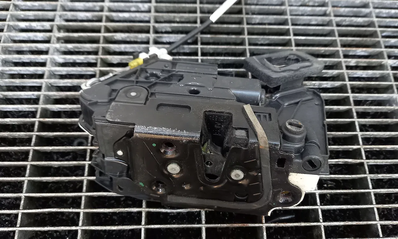INCUIETOARE USA SPATE DREAPTA VOLKSWAGEN POLO V 2009-2022