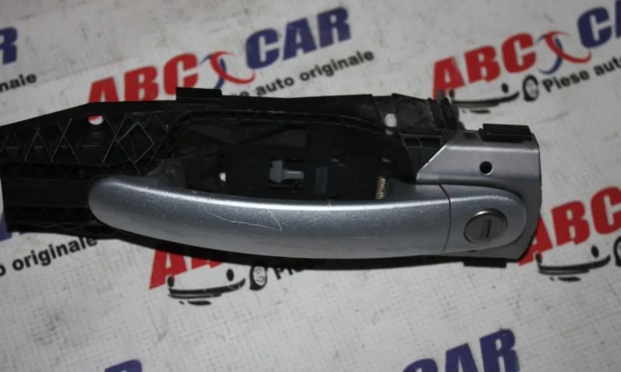 Maner exterior usa stanga VOLKSWAGEN POLO V 2009-2017