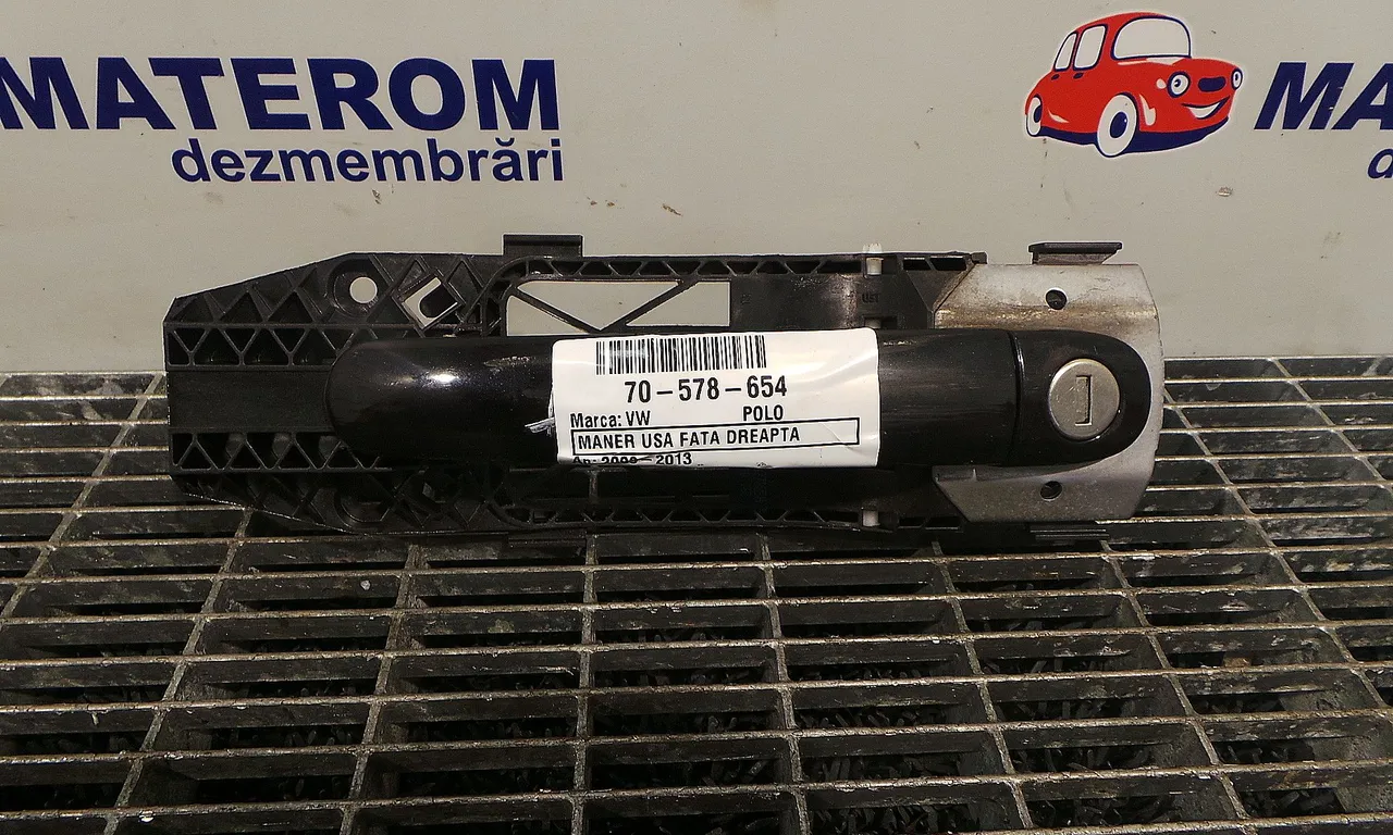 MANER USA FATA DREAPTA VOLKSWAGEN POLO V 2009-2022