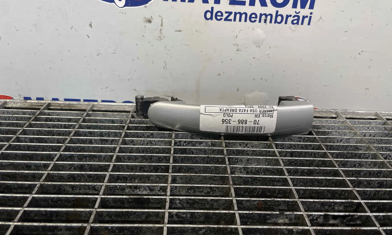 MANER USA FATA DREAPTA VOLKSWAGEN POLO V 2009-2022