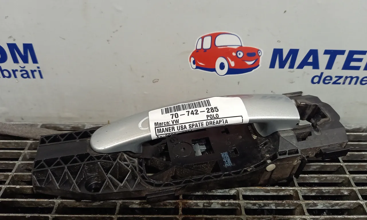 MANER USA SPATE DREAPTA VOLKSWAGEN POLO V 2009-2022