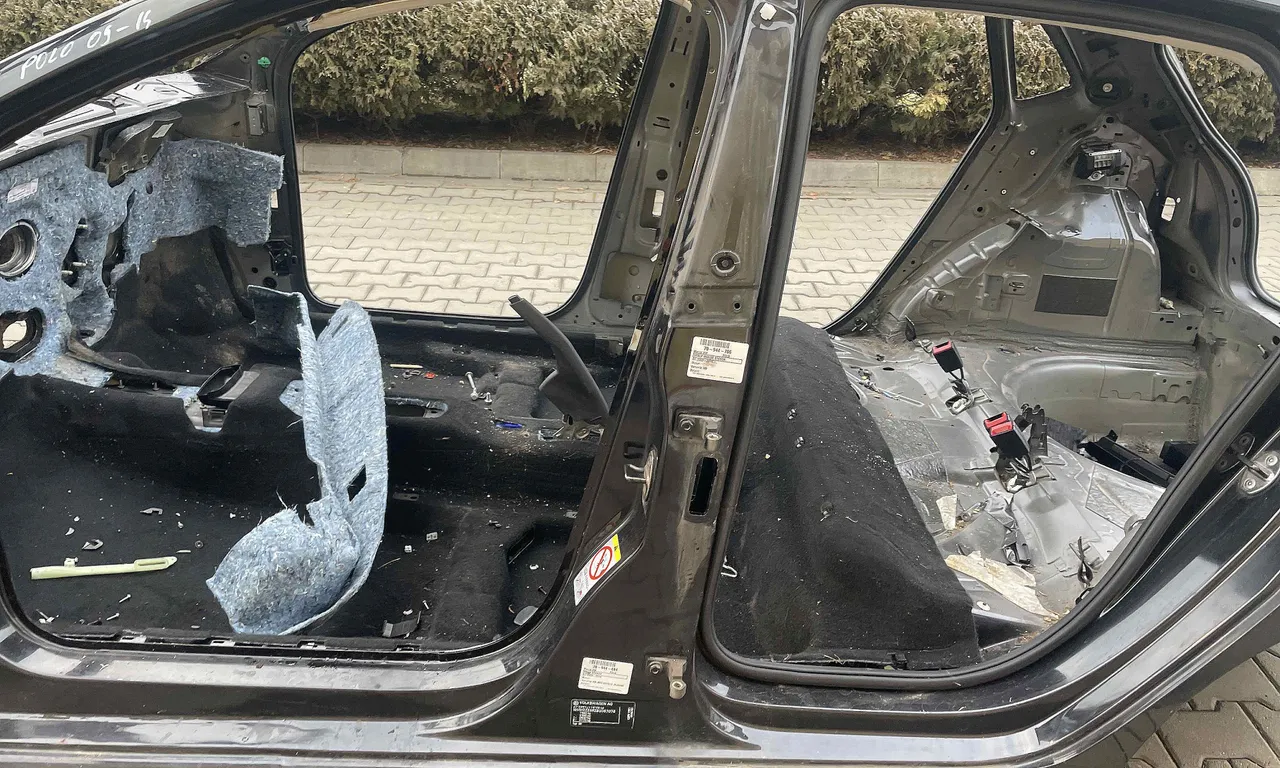 STALP MIJLOC STANGA VOLKSWAGEN POLO V 2009-2022