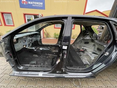 STALP MIJLOC STANGA VOLKSWAGEN POLO V 1.4 2009-2022 oe 6R4809219A, vedere frontata