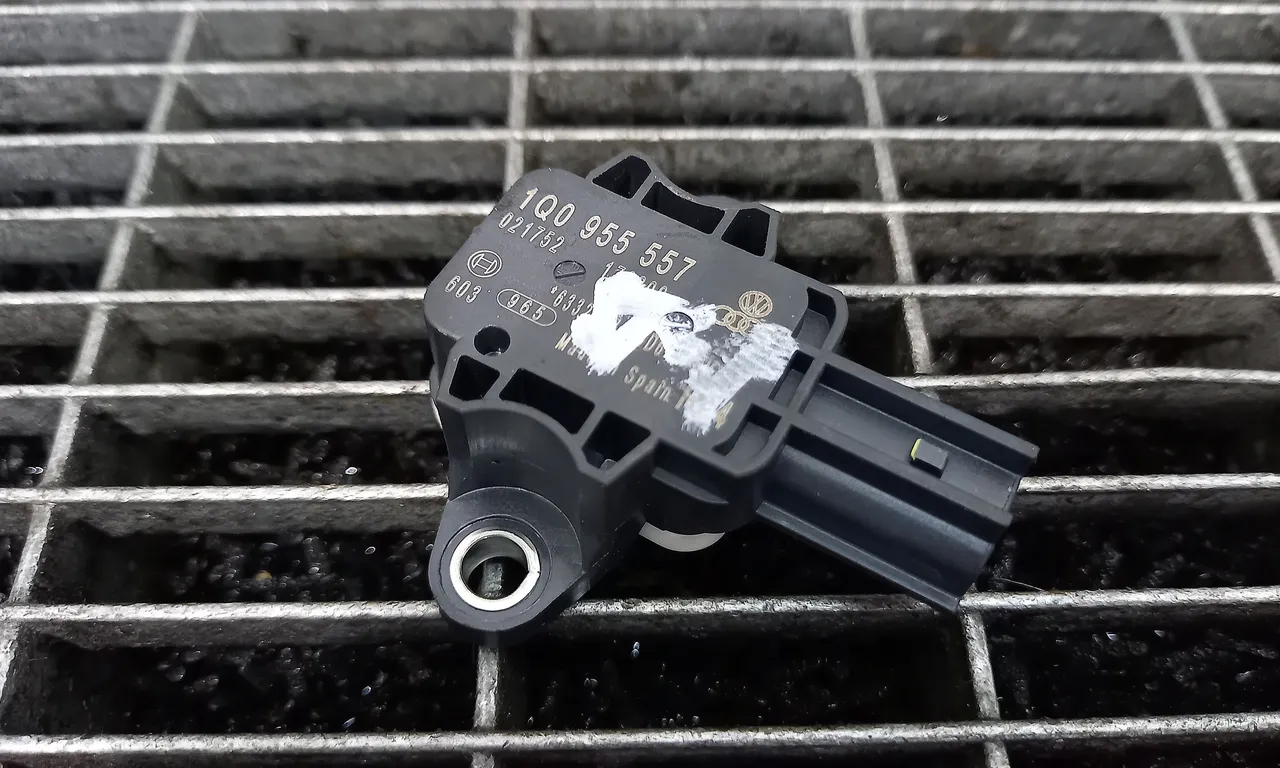SENZOR IMPACT VOLKSWAGEN POLO V 2009-2022