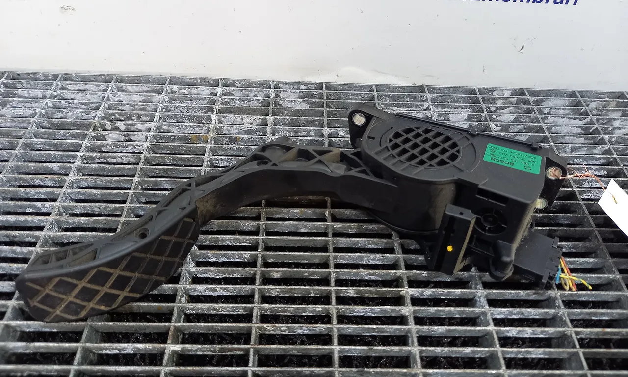 PEDALA ACCELERATIE VOLKSWAGEN POLO V 2009-2022