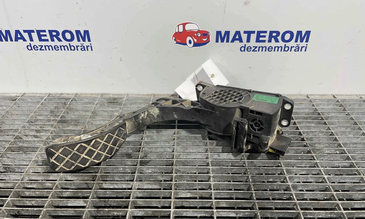 PEDALA ACCELERATIE VOLKSWAGEN POLO V 2009-2022