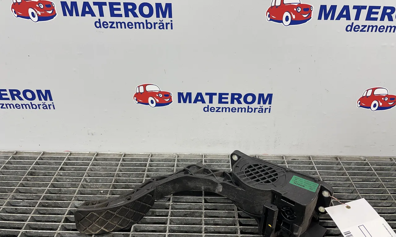 PEDALA ACCELERATIE VOLKSWAGEN POLO V 2009-2022
