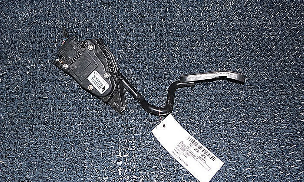 PEDALA ACCELERATIE VOLKSWAGEN SHARAN 1995-2010