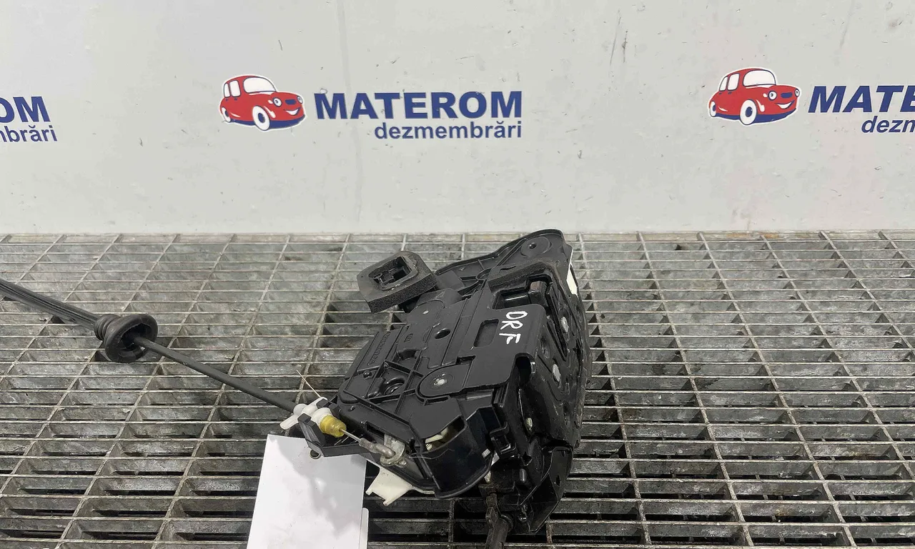 INCUIETOARE USA FATA DREAPTA VOLKSWAGEN SHARAN 2010-2022