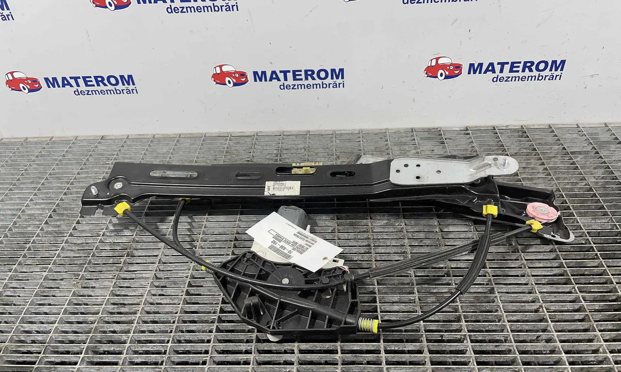 MACARA USA SPATE STANGA VOLKSWAGEN SHARAN 2010-2022