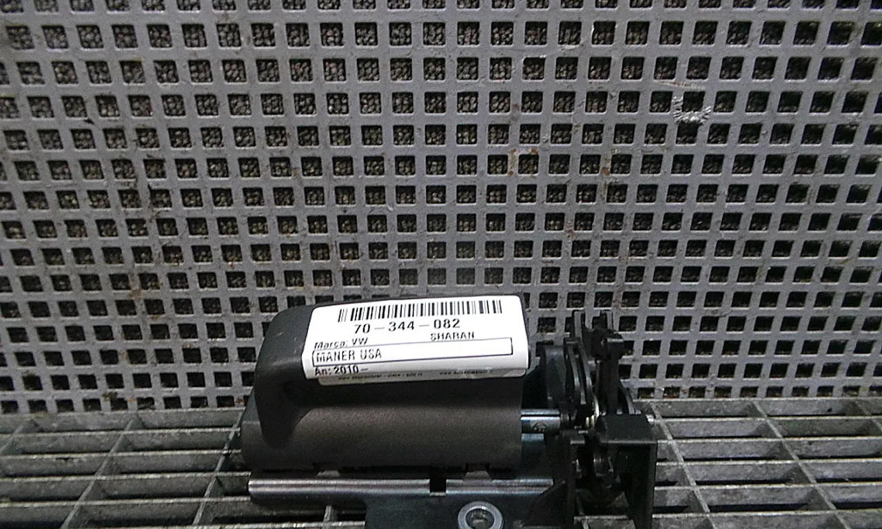 MANER USA SPATE DREAPTA VOLKSWAGEN SHARAN 2010-2022