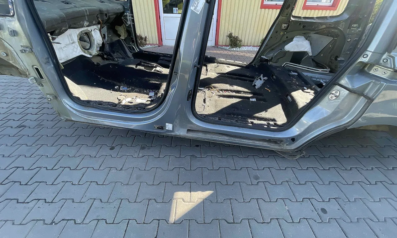 PRAG STANGA VOLKSWAGEN SHARAN 2010-2022