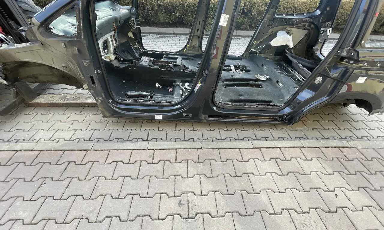 PRAG STANGA VOLKSWAGEN SHARAN 2010-2022