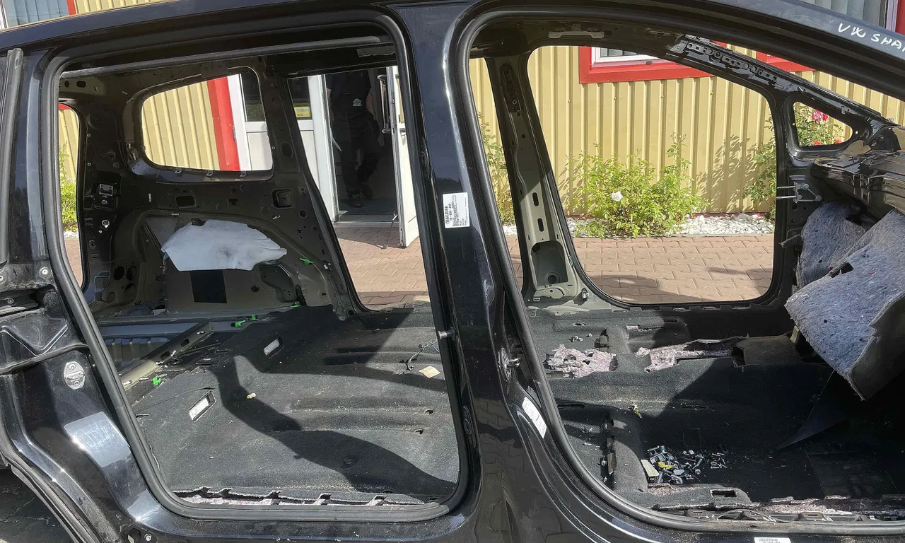 STALP MIJLOC DREAPTA VOLKSWAGEN SHARAN 2010-2022