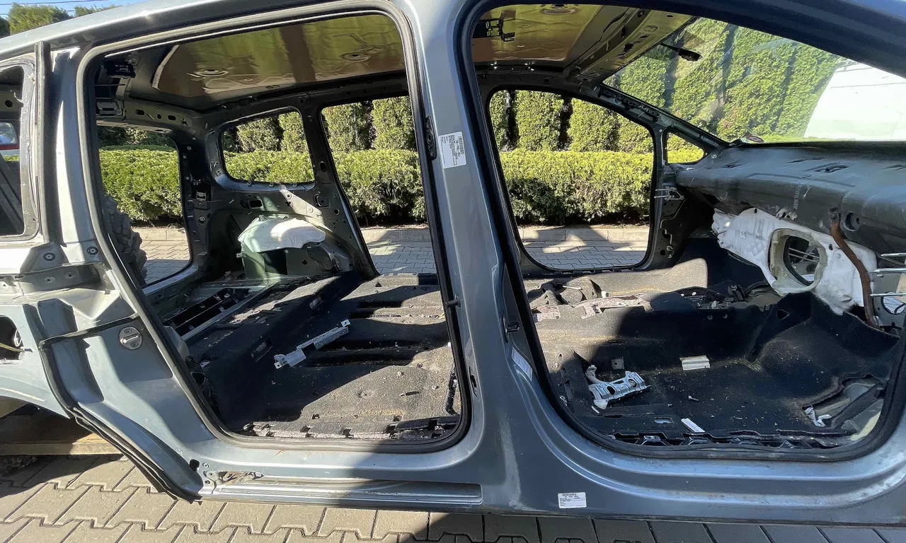 STALP MIJLOC DREAPTA VOLKSWAGEN SHARAN 2010-2022