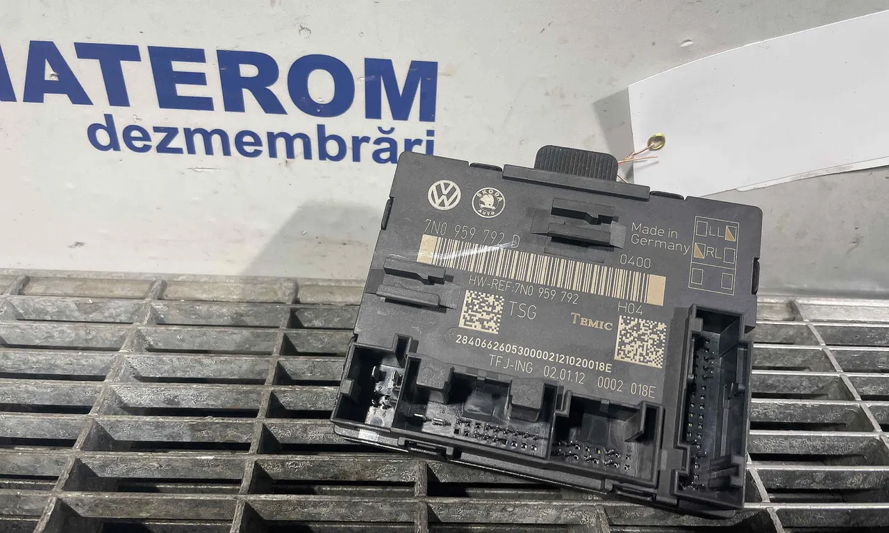 MODUL USA/STANGA FATA VOLKSWAGEN SHARAN 2010-2022