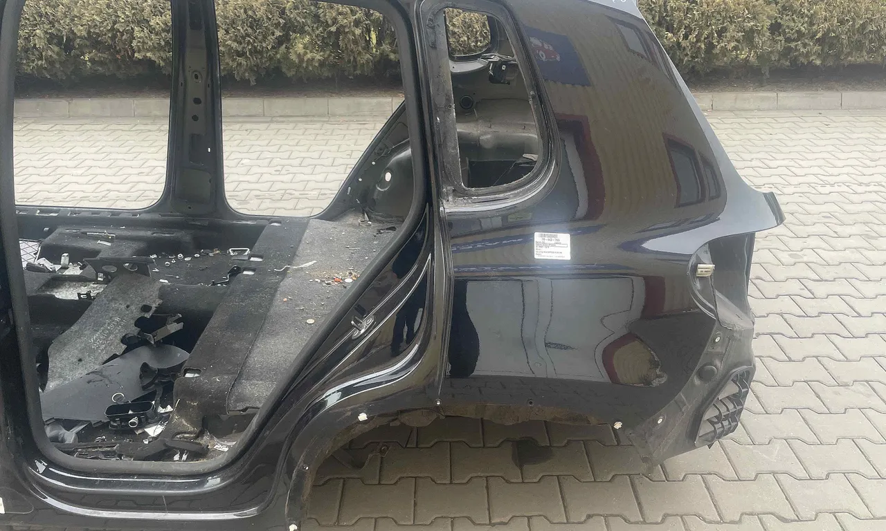 ARIPA SPATE STANGA VOLKSWAGEN TIGUAN 2007-2018