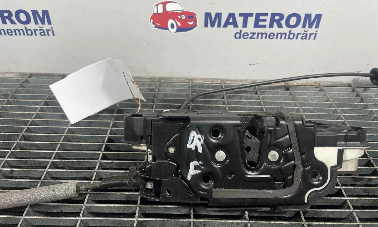 INCUIETOARE USA FATA DREAPTA VOLKSWAGEN TIGUAN 2007-2018