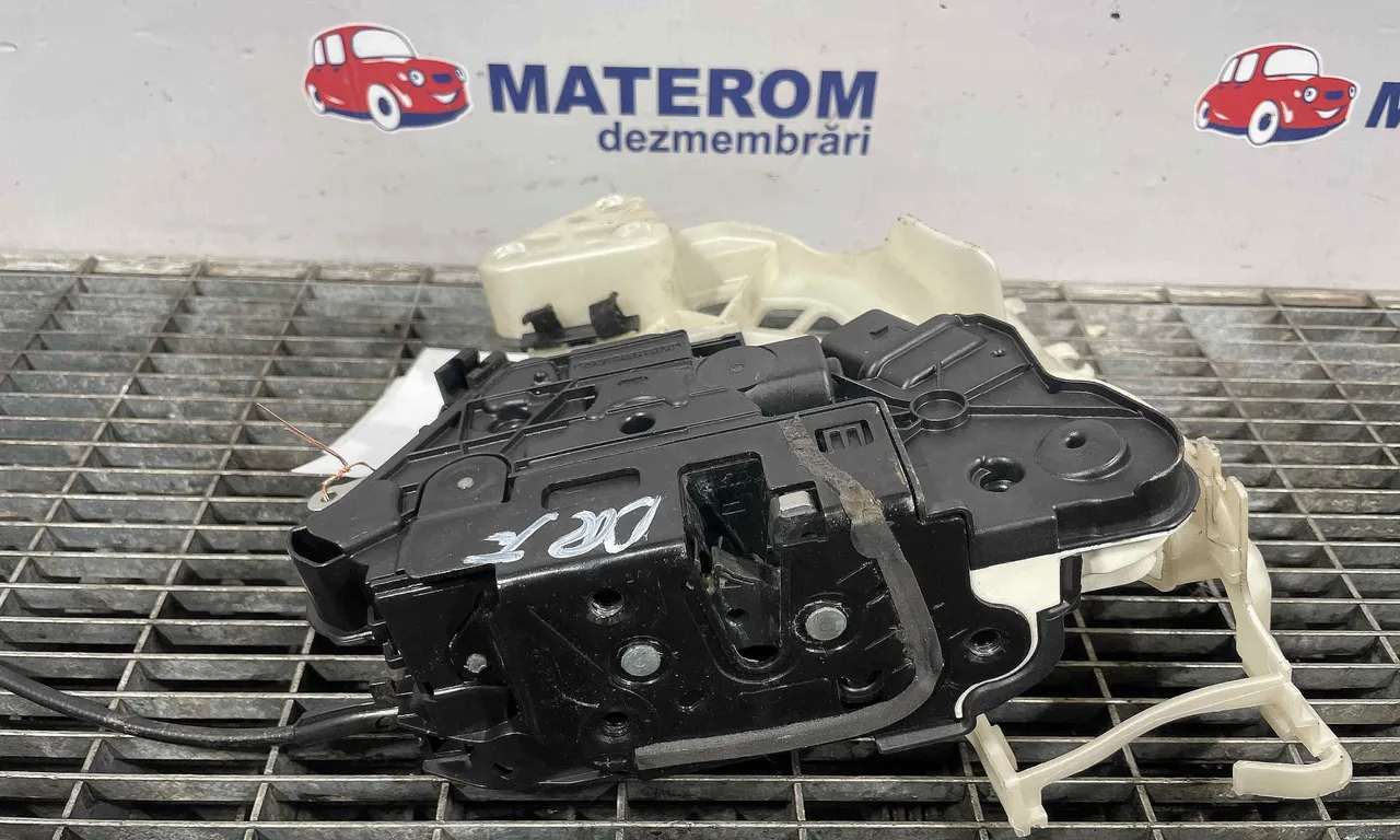 INCUIETOARE USA FATA DREAPTA VOLKSWAGEN TIGUAN 2007-2018