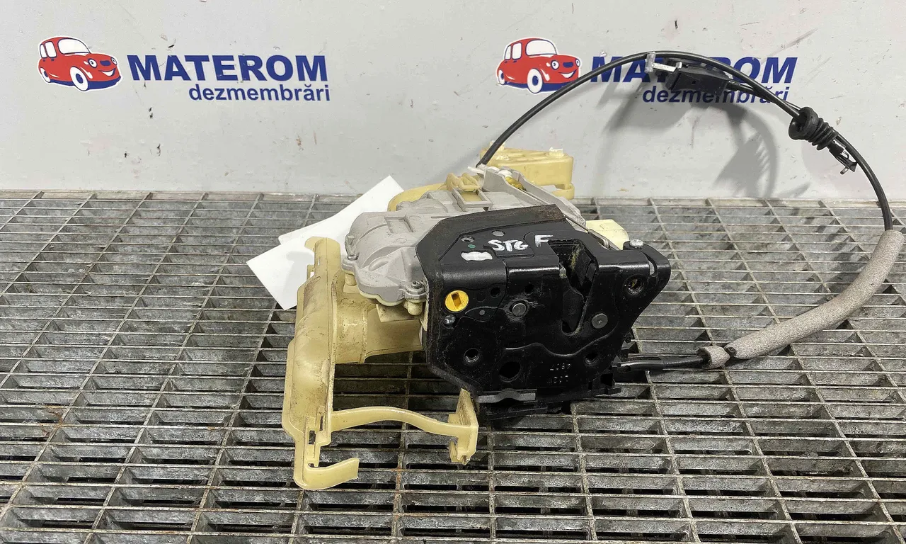 INCUIETOARE USA FATA STANGA VOLKSWAGEN TIGUAN 2007-2018