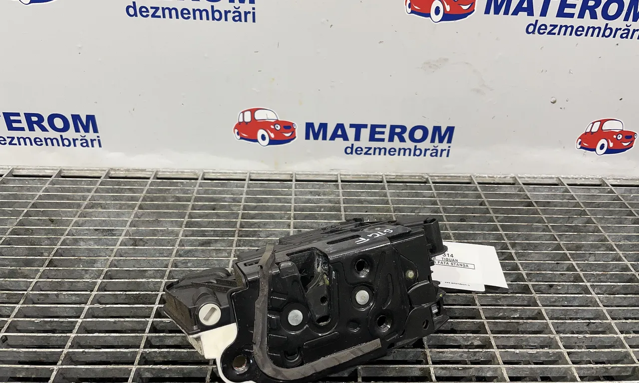 INCUIETOARE USA FATA STANGA VOLKSWAGEN TIGUAN 2007-2018
