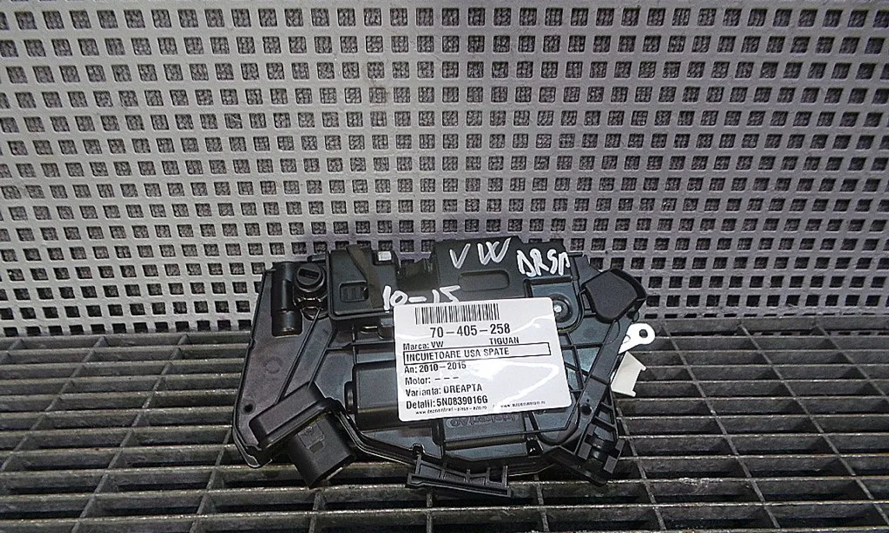 INCUIETOARE USA SPATE DREAPTA VOLKSWAGEN TIGUAN 2007-2018