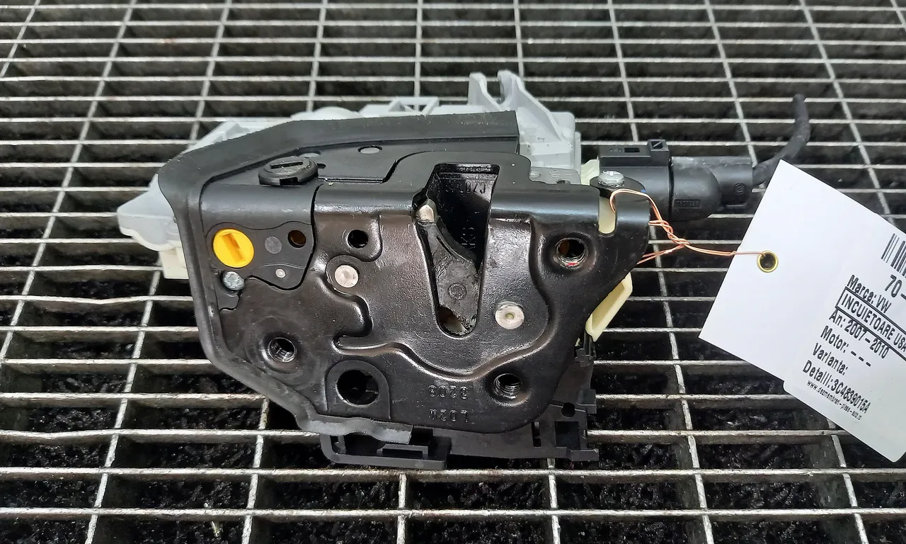 INCUIETOARE USA SPATE STANGA VOLKSWAGEN TIGUAN 2007-2018