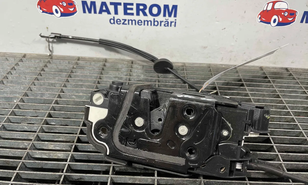 INCUIETOARE USA SPATE STANGA VOLKSWAGEN TIGUAN 2007-2018