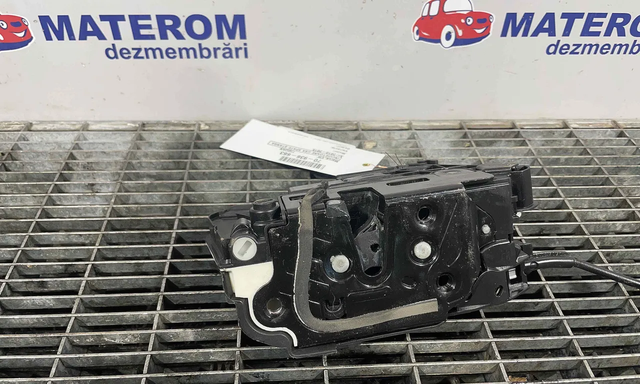 INCUIETOARE USA SPATE STANGA VOLKSWAGEN TIGUAN 2007-2018