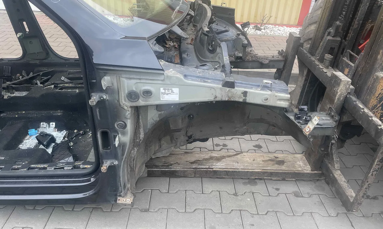 LONJERON DREAPTA VOLKSWAGEN TIGUAN 2007-2018