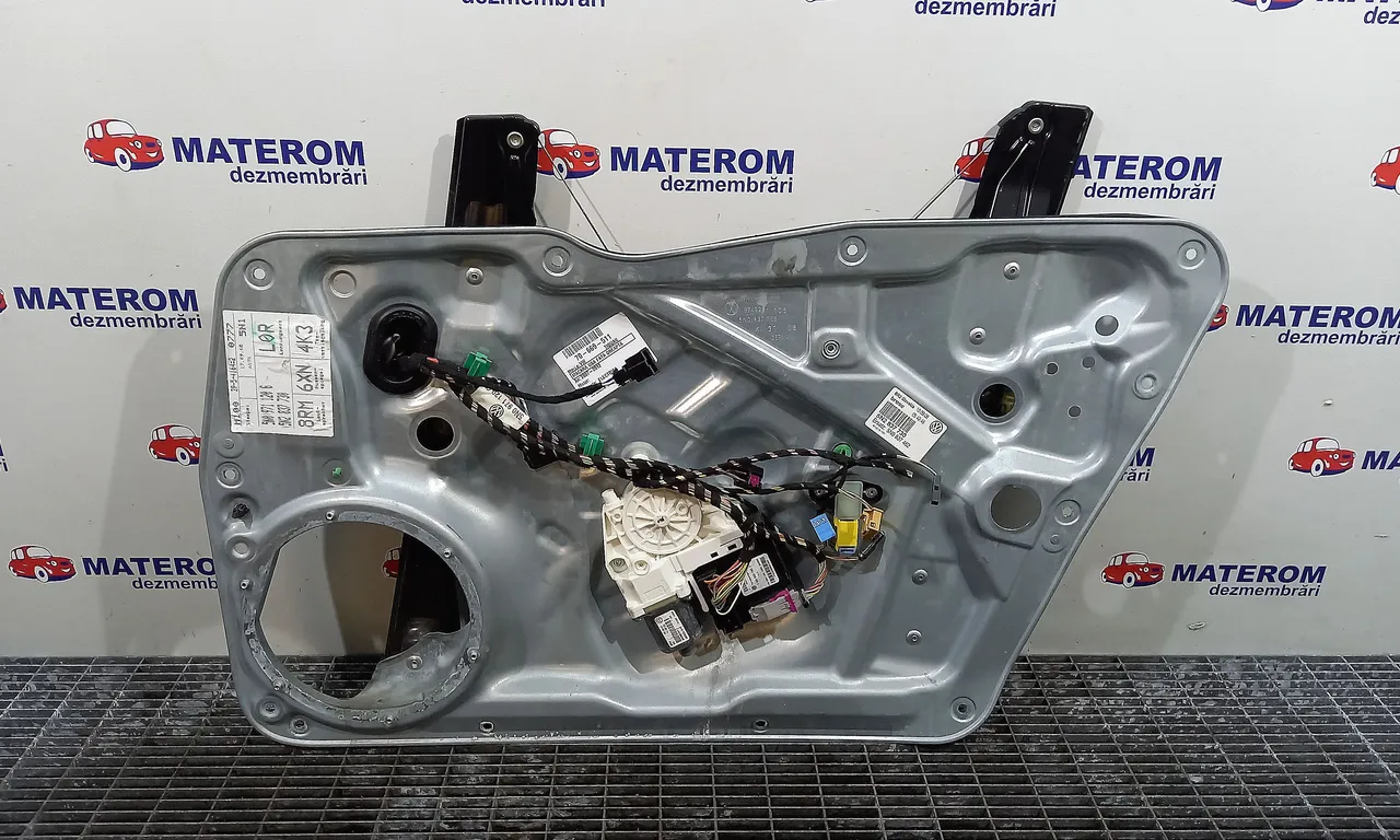 MACARA USA FATA DREAPTA VOLKSWAGEN TIGUAN 2007-2018