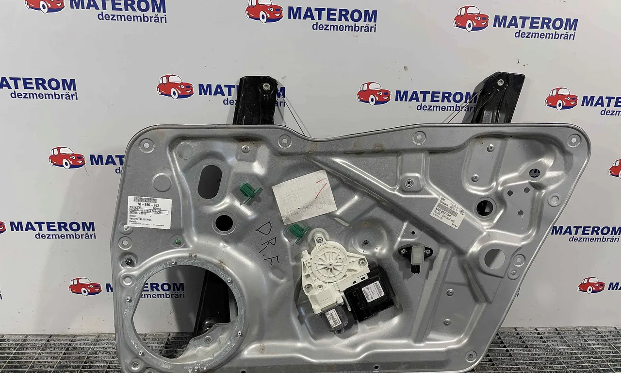 MACARA USA FATA DREAPTA VOLKSWAGEN TIGUAN 2007-2018