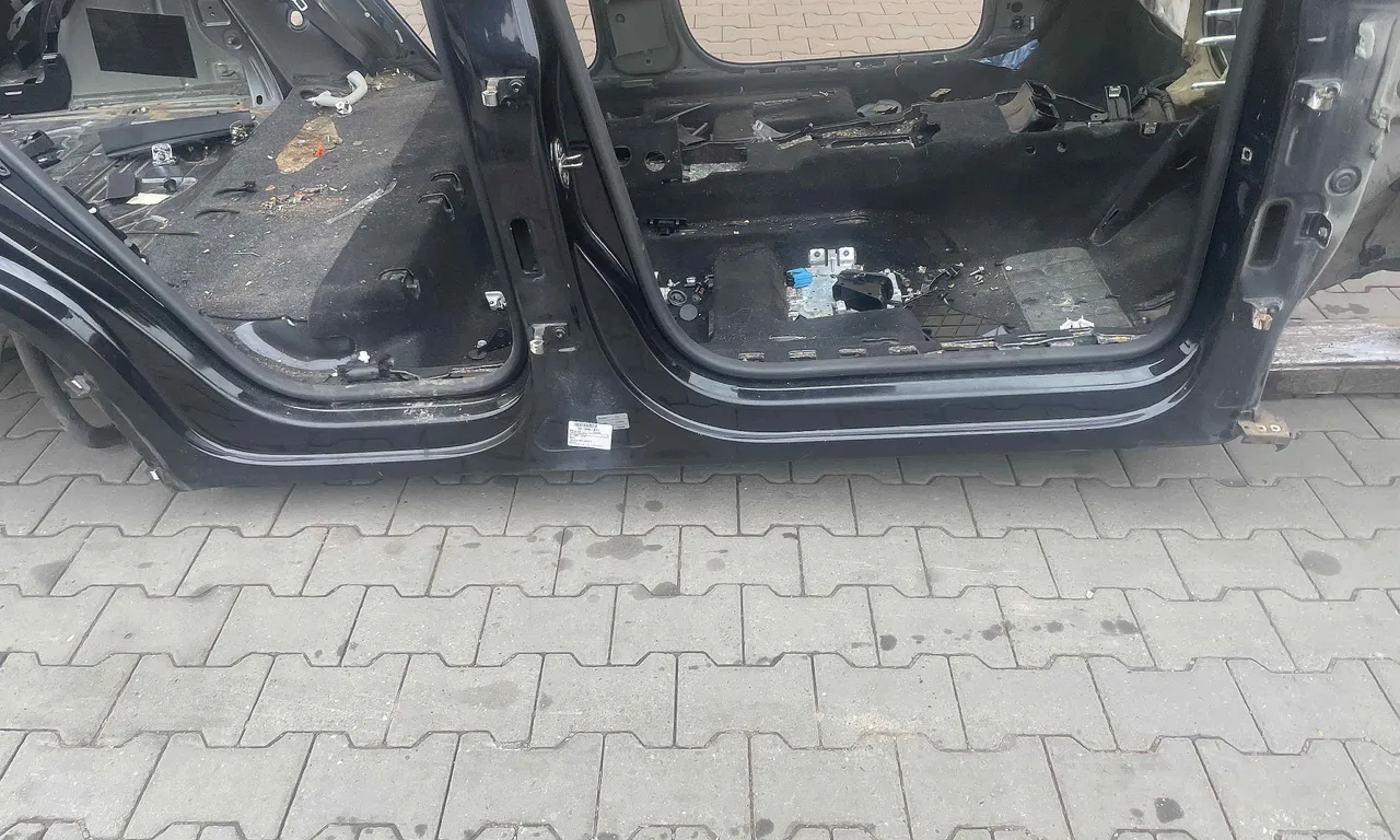 PRAG DREAPTA VOLKSWAGEN TIGUAN 2007-2018