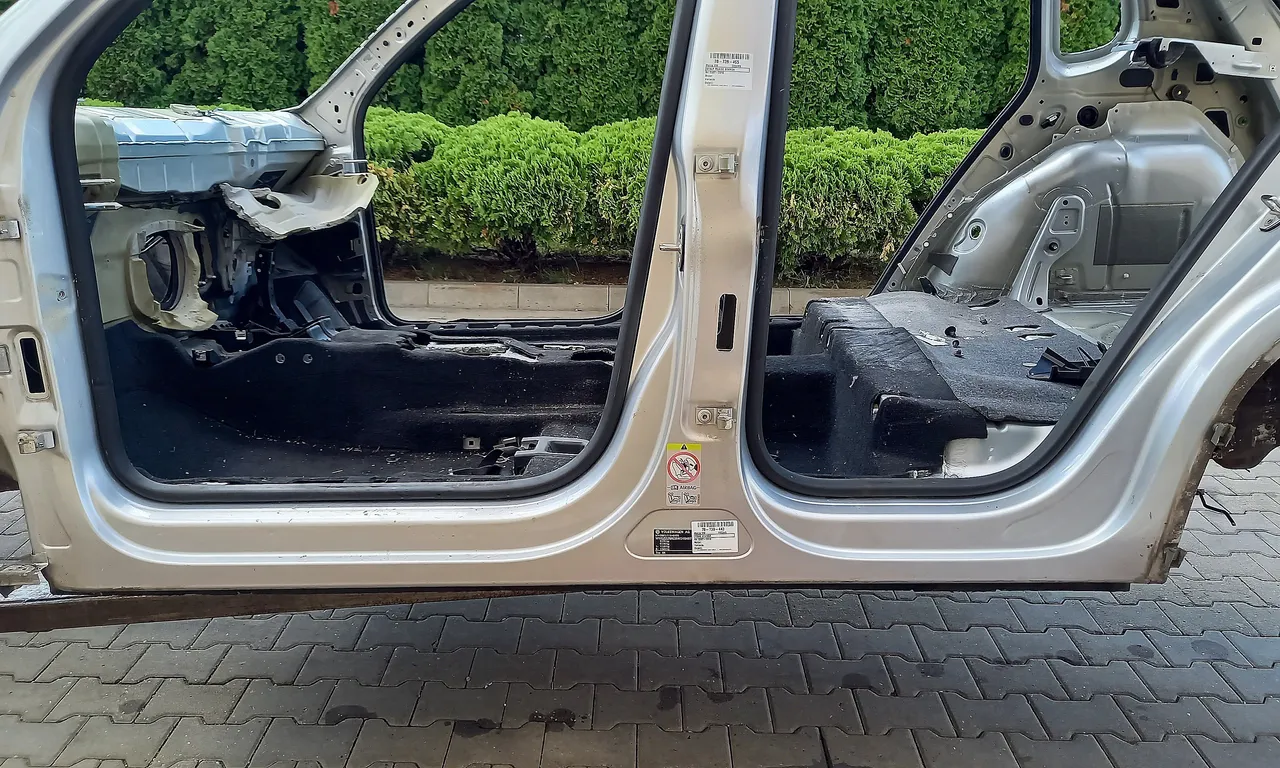 PRAG STANGA VOLKSWAGEN TIGUAN 2007-2018