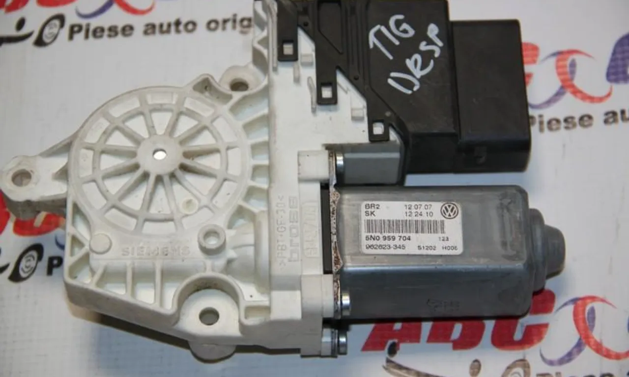 Motoras macara dreapta spate VOLKSWAGEN TIGUAN 2007-2018