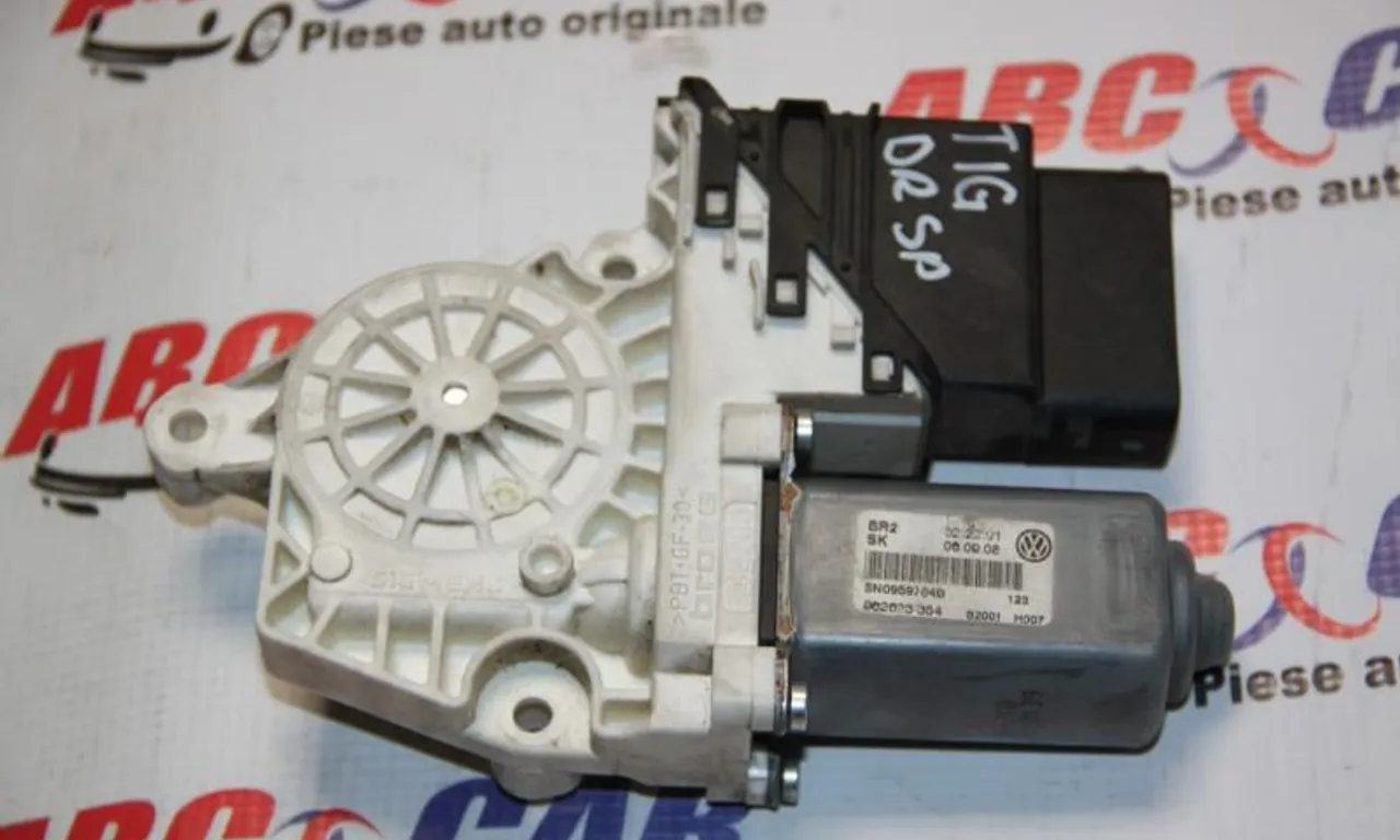 Motoras macara dreapta spate VOLKSWAGEN TIGUAN 2007-2018