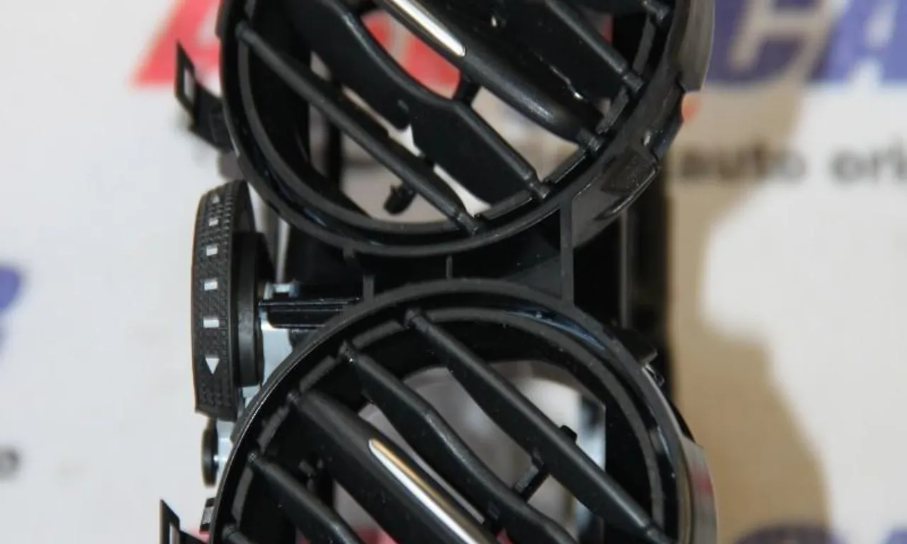 Grila aer bord VOLKSWAGEN TIGUAN 2007-2018