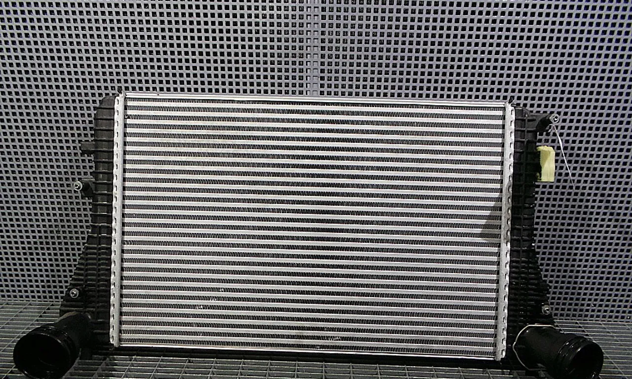 RADIATOR INTERCOOLER VOLKSWAGEN TIGUAN 2007-2018