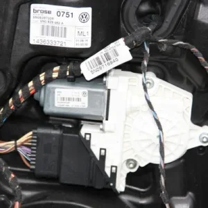 Motoras geam usa dreapta spate