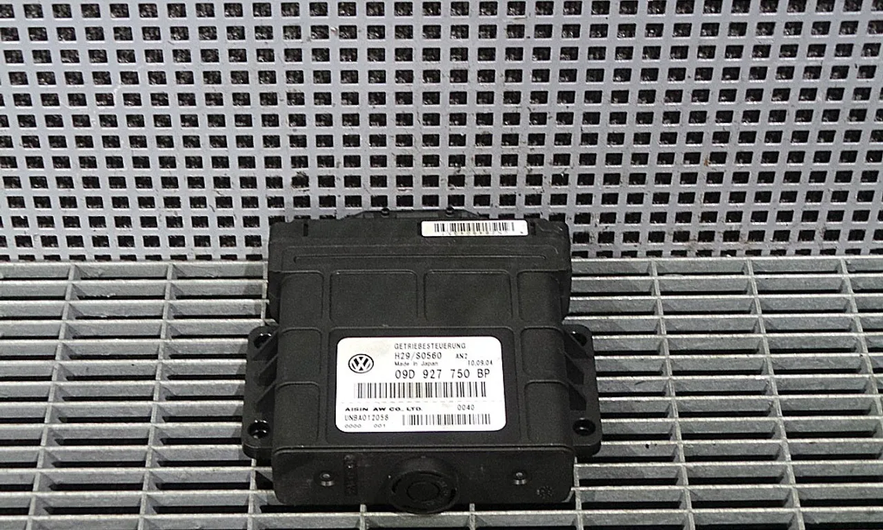 CALCULATOR CUTIE VITEZE VOLKSWAGEN TOUAREG 2002-2013