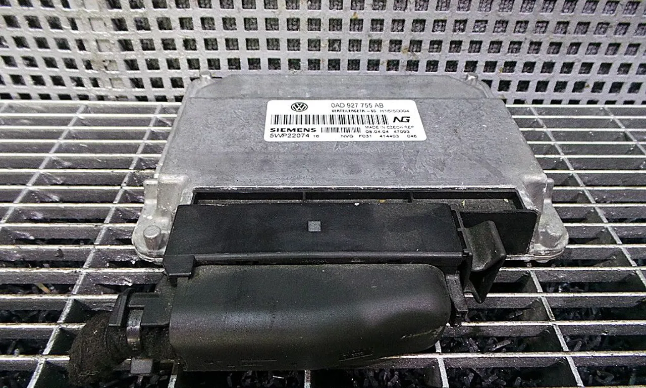 CALCULATOR CUTIE VITEZE VOLKSWAGEN TOUAREG 2002-2013