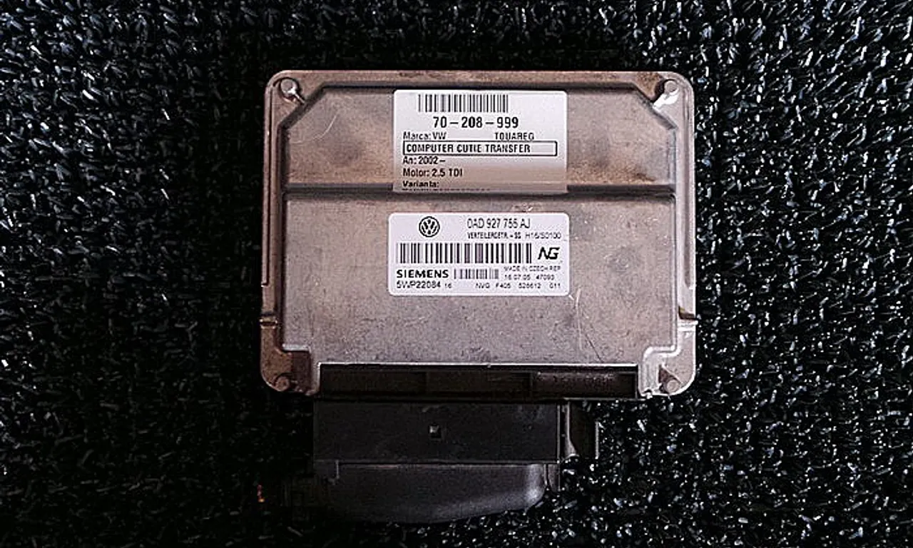 CALCULATOR CUTIE VITEZE VOLKSWAGEN TOUAREG 2002-2013