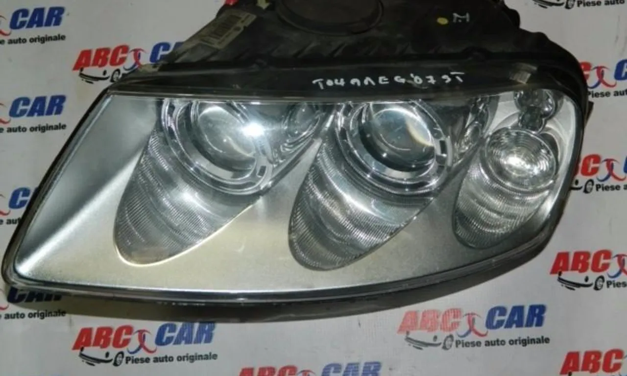 Far stanga cu xenon VOLKSWAGEN TOUAREG 2002-2013