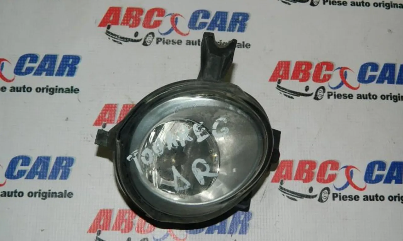 Proiector ceata dreapta VOLKSWAGEN TOUAREG 2002-2013
