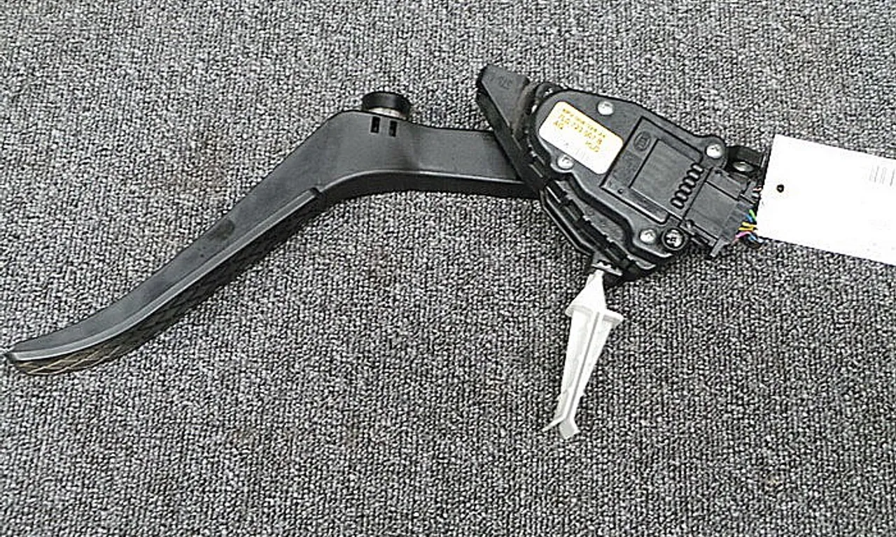 PEDALA ACCELERATIE VOLKSWAGEN TOUAREG 2002-2013