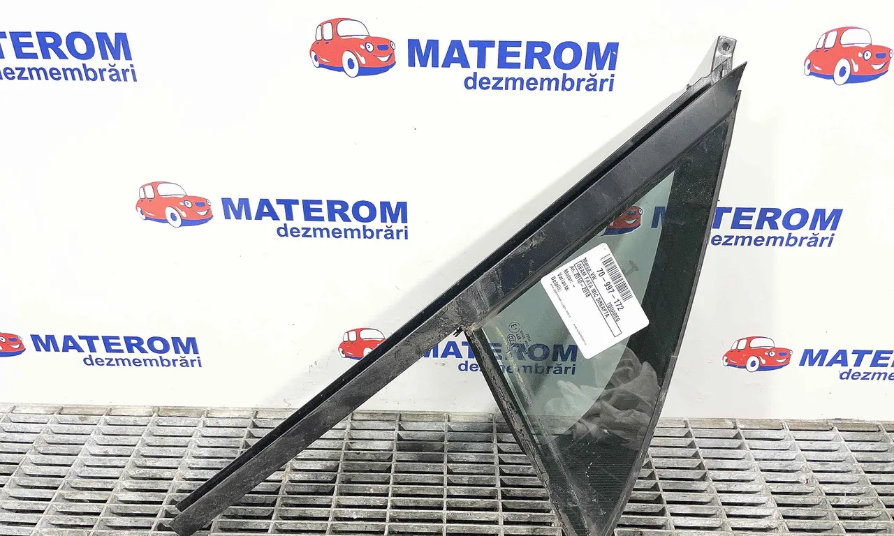 GEAM FATA MIC DREAPTA VOLKSWAGEN TOUAREG 2010-2018