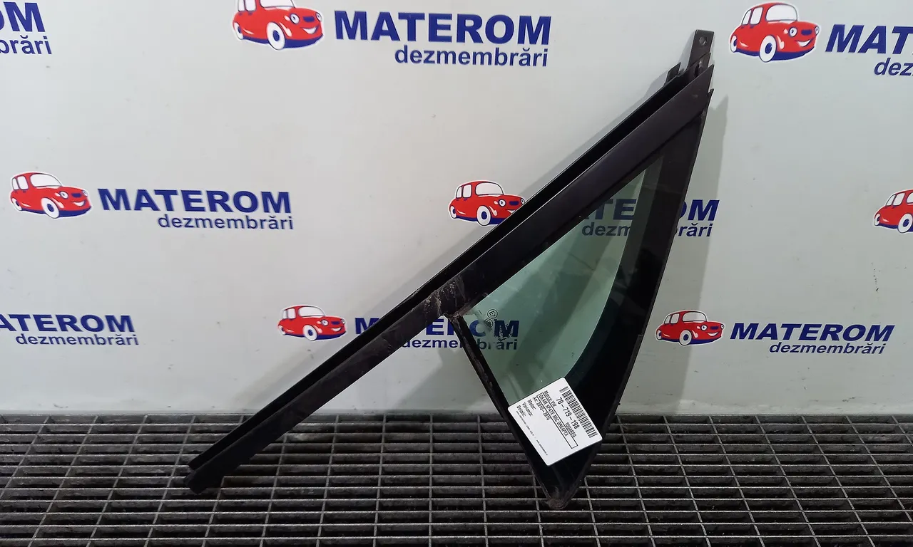 GEAM SPATE MIC DREAPTA VOLKSWAGEN TOUAREG 2010-2018